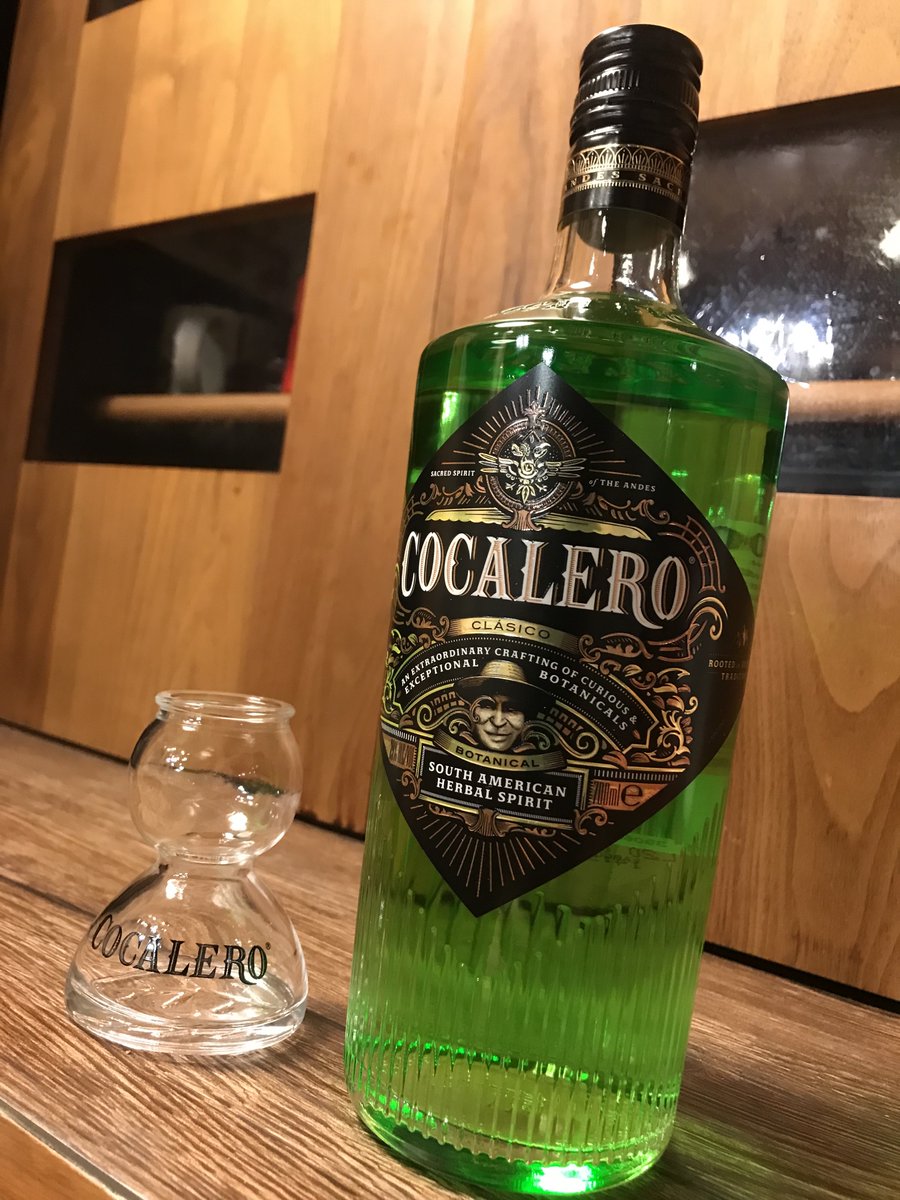 霧月嶺夢 むつきれいむ Vrchat ウチはコカレロないなった 色んな割り方で合うし ショットでも美味しい まぁ コカボムのは持ってないけど