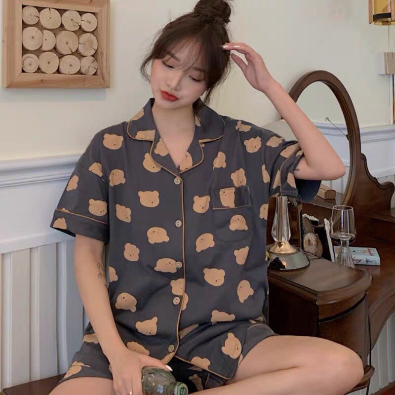 93xStore's tweet photo. ⚡️Comeback !! หลังจากหายไปนาน 🥳

〰️ ขาย ชุดนอนน่ารักๆ 
💰ราคาชุดละ 150.- 
🐄 ลายวัว
🐻 หมีขาว
🐻 หมีเทากึ่งดำ
อก 42 เอว 38-40 สะโพก 40 ยาว 36 นิ้ว
เนื้อผ้านิ่มใส่สบาย เหมาะกับอากาศร้อนมว๊ากก

❌ ปิดรับ 10 มิ.ย 
รอของ 5-7 วัน 
ลทบ 30฿ ems 50฿ ถัดไป +5฿
📬 สนใจสั่งทัก DM https://t.co/KeWcgjrdC1