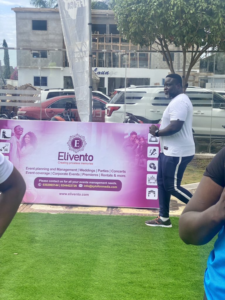 Zylofon Corporate Aerobics 🏋🏿
📸 <a href="/skinny_willis/">SkinnyWillis</a> , Executive Manager <a href="/zylofonmusic_/">Zylofon Music</a> 

Powered by @eliventoofficial 

#zylofon1021fm 
#zylofonmedia