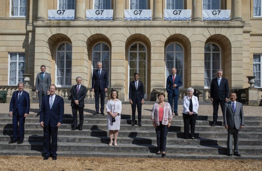 freddiesayers's tweet photo. But they obviously weren’t socially distanced like this throughout the summit - why is this kind of Covid theatre now considered normal? https://t.co/LZHlkIcEjB