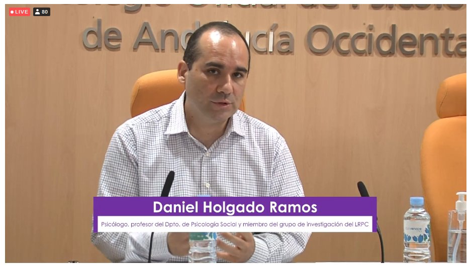 COP_AO's tweet photo. El psicólogo Daniel Holgado, profesor en @unisevilla, introduce la #Educación y experiencias en estudios al respecto y #cooperaciónAlDesarrollo al análisis que estamos haciendo esta mañana en #VJornadaPsicologíayCooperación con @COP_AO y #FUNCOP https://t.co/wZsahsOyNv