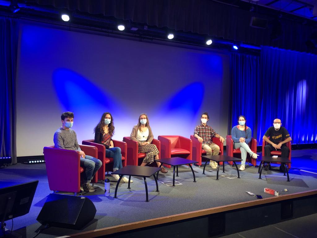 citedessciences's tweet photo. Ils se préparent ! 

Rdv à 14h, dans le cadre de #ScienceInfuse, pour échanger en direct avec de jeunes #ingénieurs, #chercheurs, #doctorants qui partagent avec vous le quotidien de leur travail !

https://t.co/x8Wc43YaDx https://t.co/hmXrY3U19U