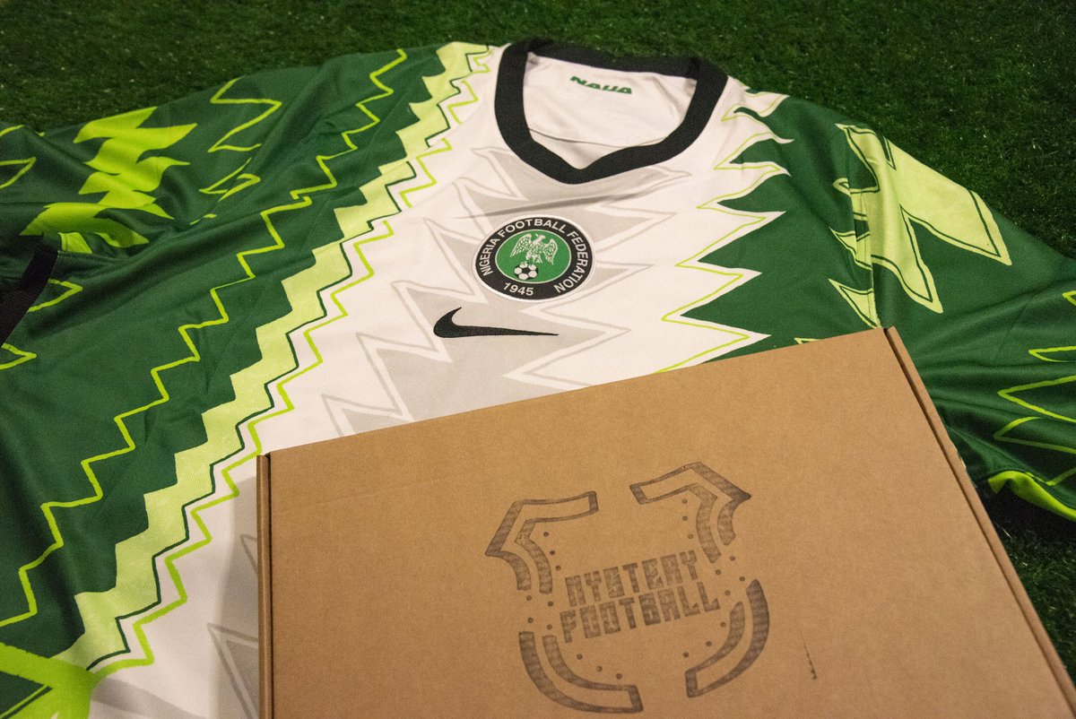 mysteryfootball's tweet image. We are giving away a National Mystery Football shirt and a gaming gift card of your choice! 👕🎮 

To enter: 

1️⃣ RT This Tweet
🤝 Follow us

Good luck!