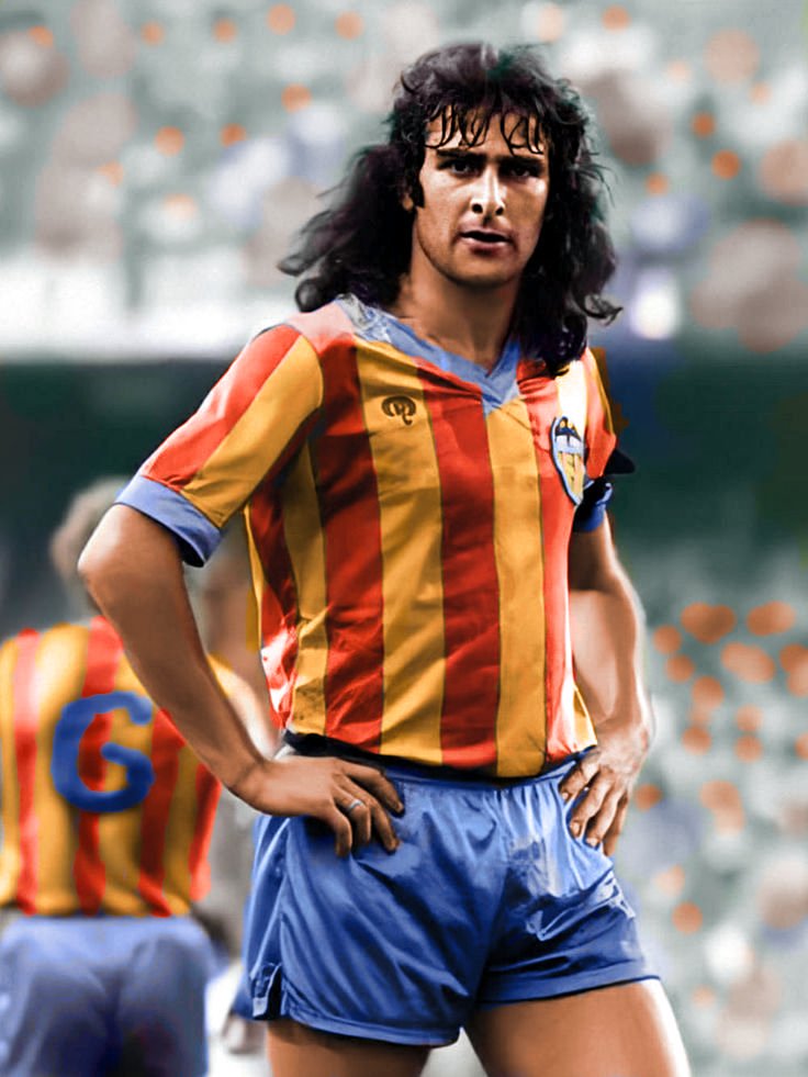 FOTOS HISTORICAS O CHULAS DE FUTBOL - Página 5 E3HPLzDWUAQzSRG?format=jpg&name=medium