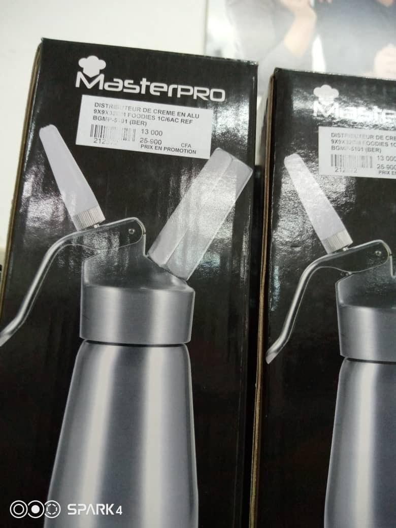 Snipsst's tweet image. Pssst! Orca Akwa a ces petits appareils de cuisine à -50% sinon.
On ne sait jamais.