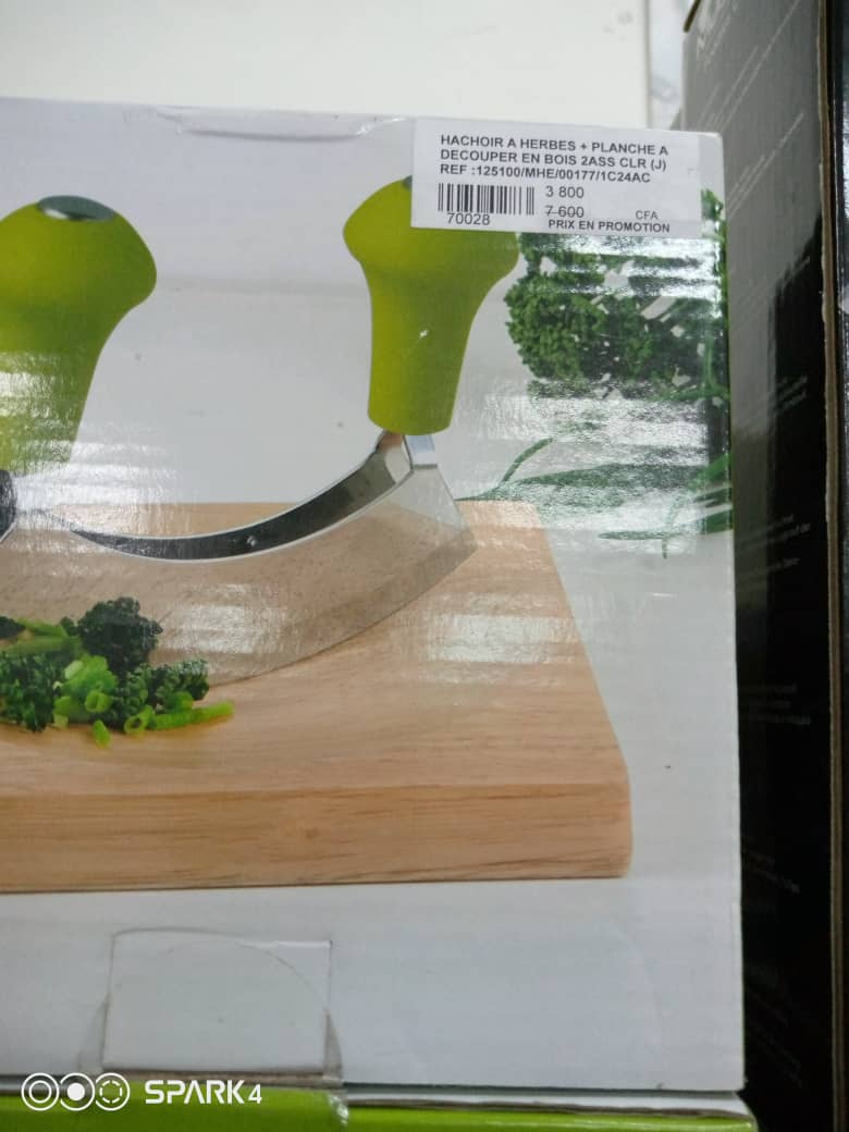 Snipsst's tweet image. Pssst! Orca Akwa a ces petits appareils de cuisine à -50% sinon.
On ne sait jamais.