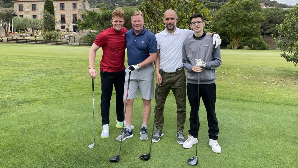 _BarcaInfo's tweet photo. 📸 #TeamGuardiola 🏆🥇 https://t.co/CguVtGDinp
