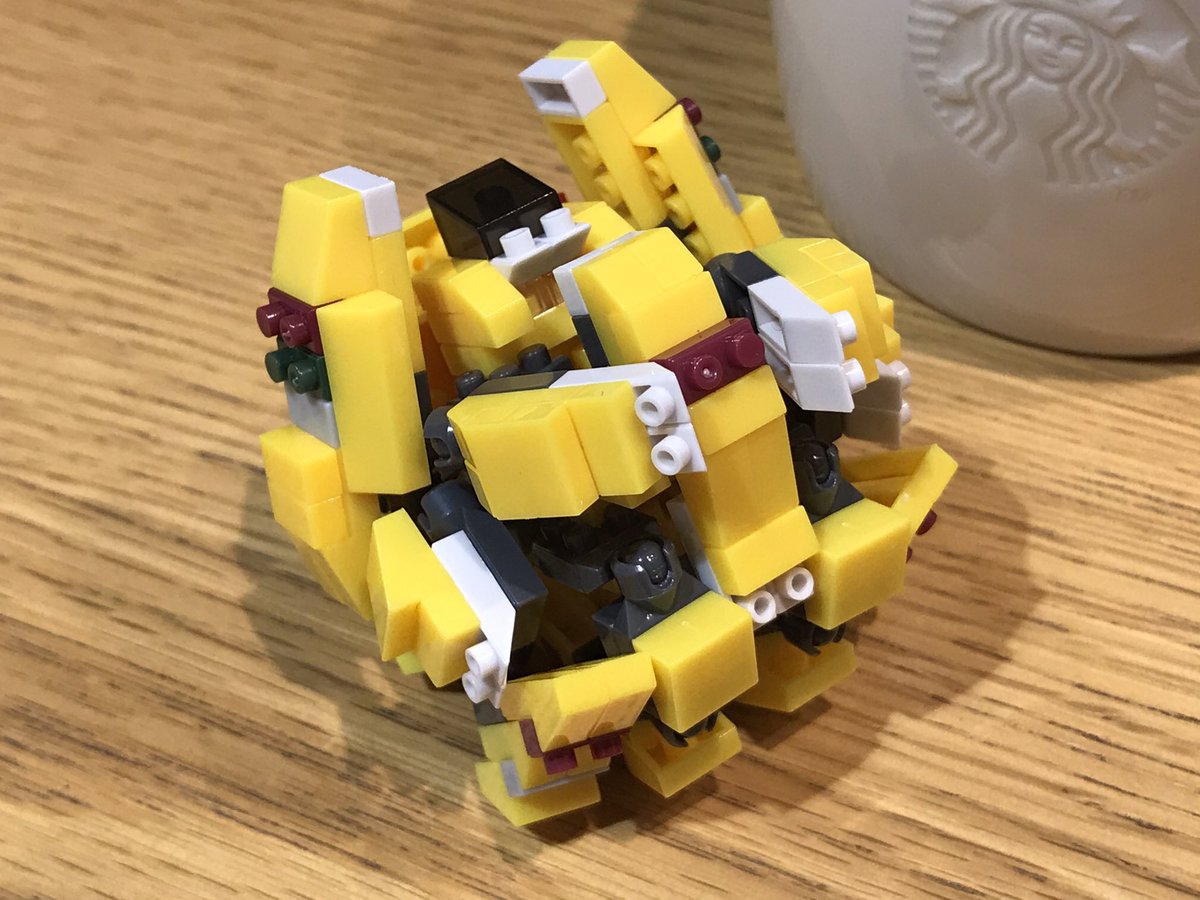 gohgoh_gohgoh's tweet image. 多脚メカ第四弾。黄色。少しずつ変えてるけど…丸める

#DAISO
#PETITBLOCKS
#ROBOTBUILDERS
#robot 
#ダイソー
#プチブロック
#丸まる
#スタバでプチブロック