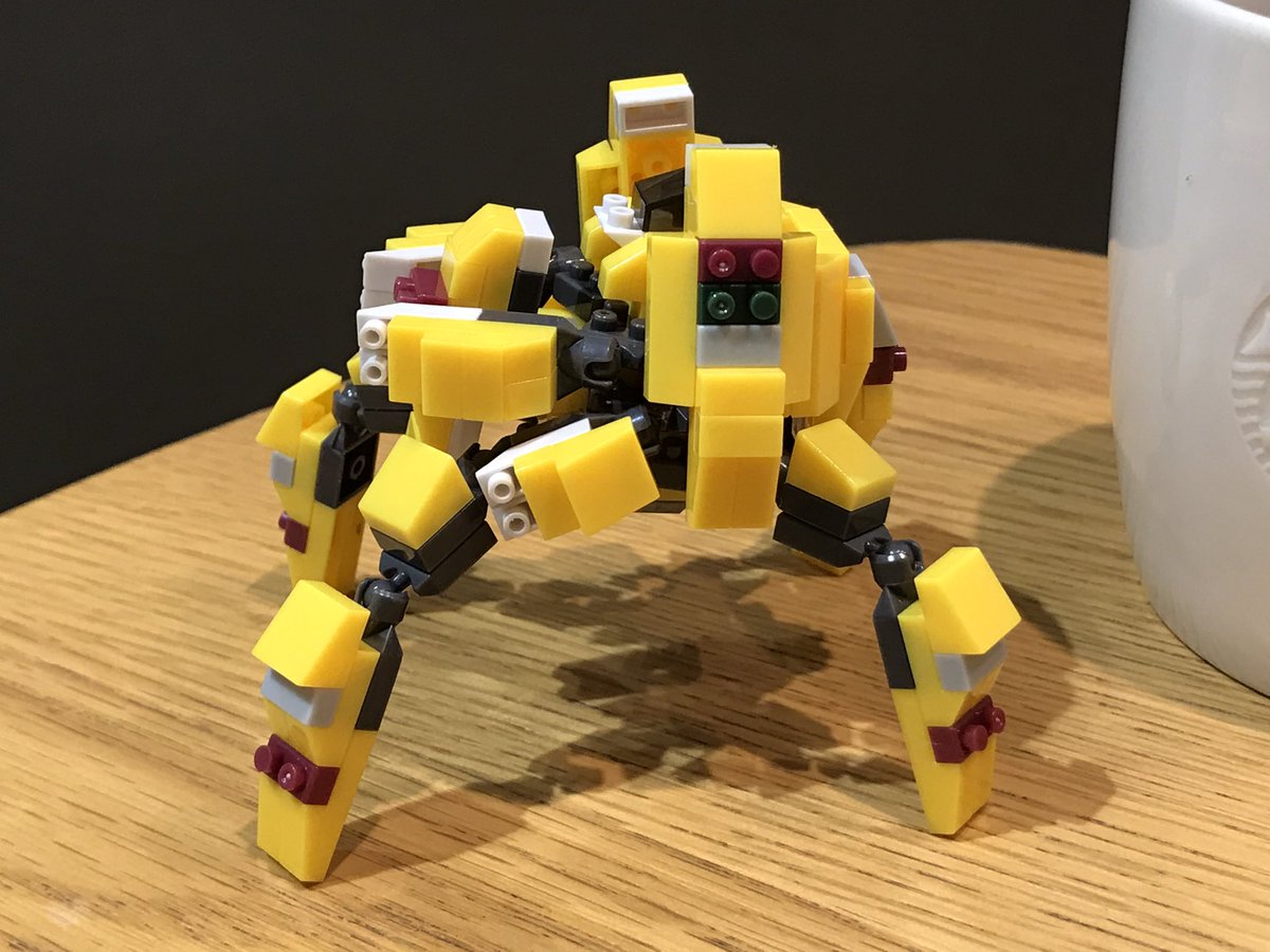 gohgoh_gohgoh's tweet image. 多脚メカ第四弾。黄色。少しずつ変えてるけど…丸める

#DAISO
#PETITBLOCKS
#ROBOTBUILDERS
#robot 
#ダイソー
#プチブロック
#丸まる
#スタバでプチブロック