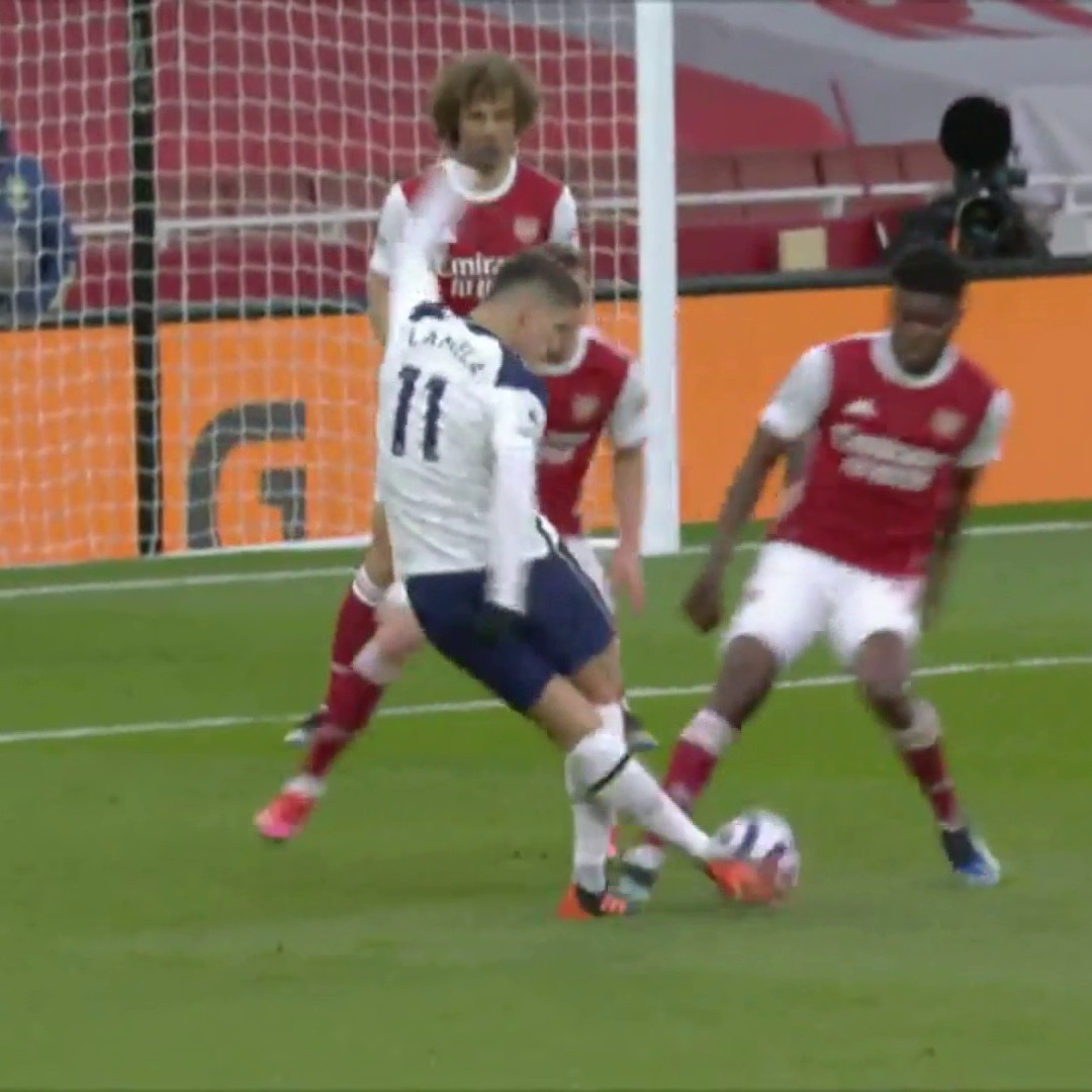 Happy Birthday to Erik Lamela! Any excuse to watch this absolute masterpiece of a goal again 