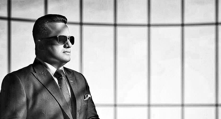 DrVivekBindra's tweet photo. “Don’t focus on multiple things, Focus on the main thing and the business will follow you.” https://t.co/bDxbI71G0F