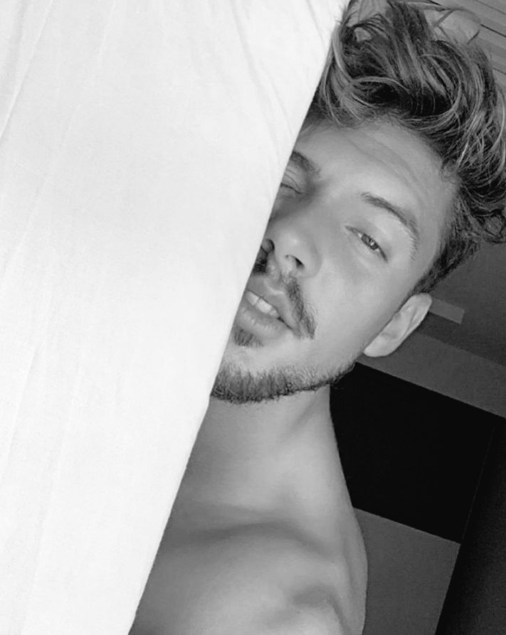 carloosfke's tweet photo. ╰─► cloudy saturdays🌫️
                    [@carloosfke] ⸙
• #SexRol #FreeRol #OtRol https://t.co/tQ1BVglvGt