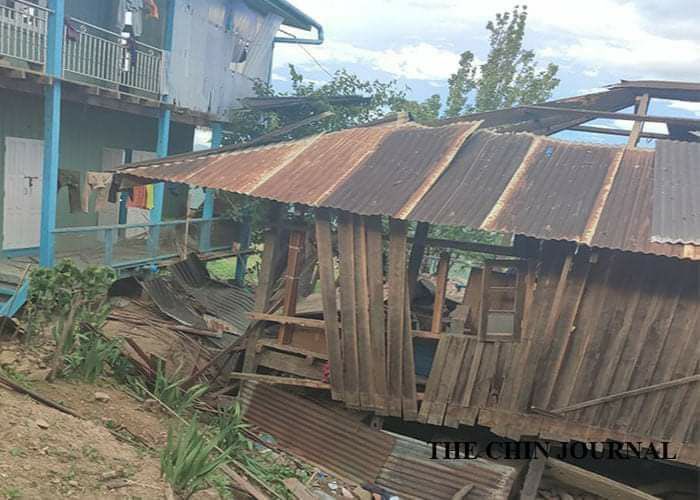Today’s bomb blasts in MyoThit Ward, #Hakha township KILLED one youth and caused serious WOUNDING to another youth, according to residents. The injured was rushed to the hospital. 

#WhatsHappeningInMyanmar 
#June5Coup