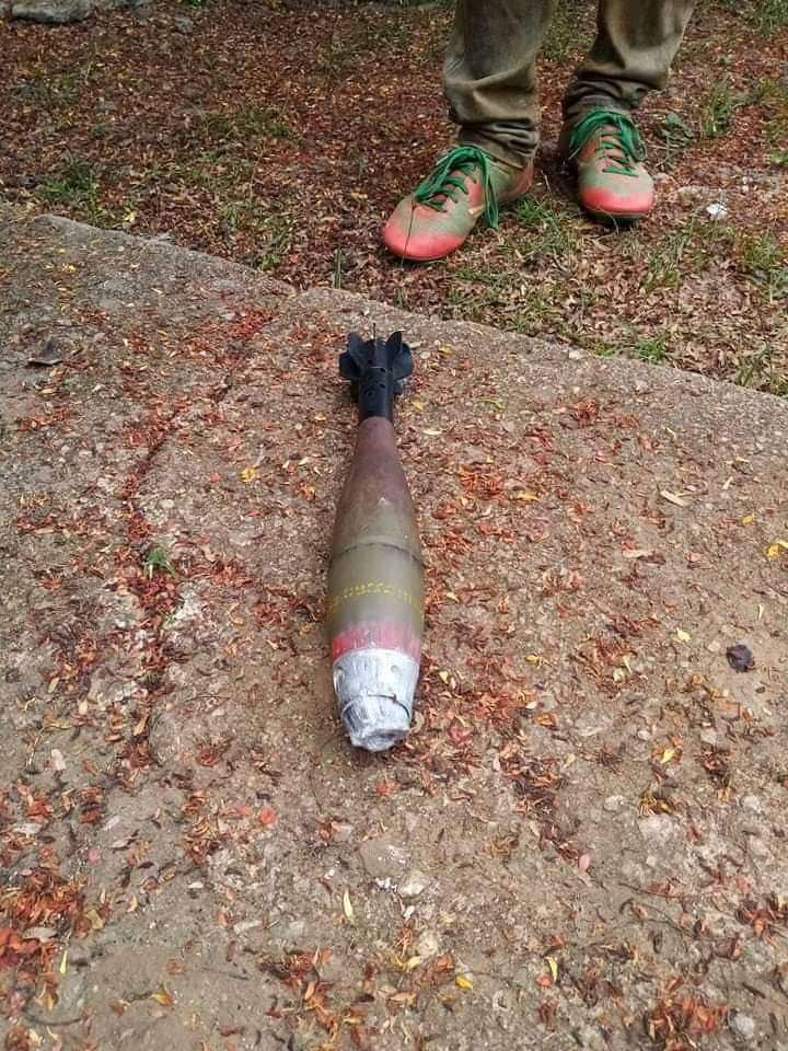 MOEBYE, Shan State:

At least 5 artillery shells fired by SAC Terrorist Group today morning. Locals found one unexploded. 

#June5Coup #WhatsHappeningInMyanmar #MilkTeaAlliance