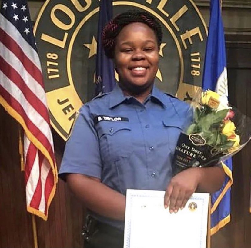 Today would have been #BreonnaTaylor’s 28th birthday.

Breonna was an EMT and a first responder. She was killed in March 2020 by Louisville police who broke into her home looking for someone else.

To date, the officers have not been charged. 

#JusticeForBreonna