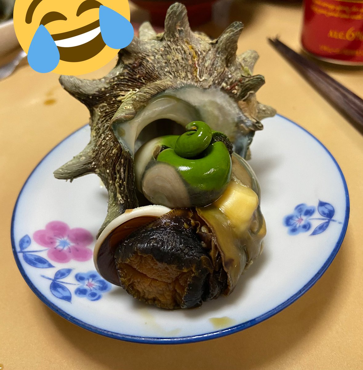 あずちゃん On Twitter うわぁーー 母親からサザエを買ったーって酒と醤油で煮たんだけど むっちゃグロい あずはムリー 匂いもthe磯 鮮魚コーナーや みんなサザエさん食べれる