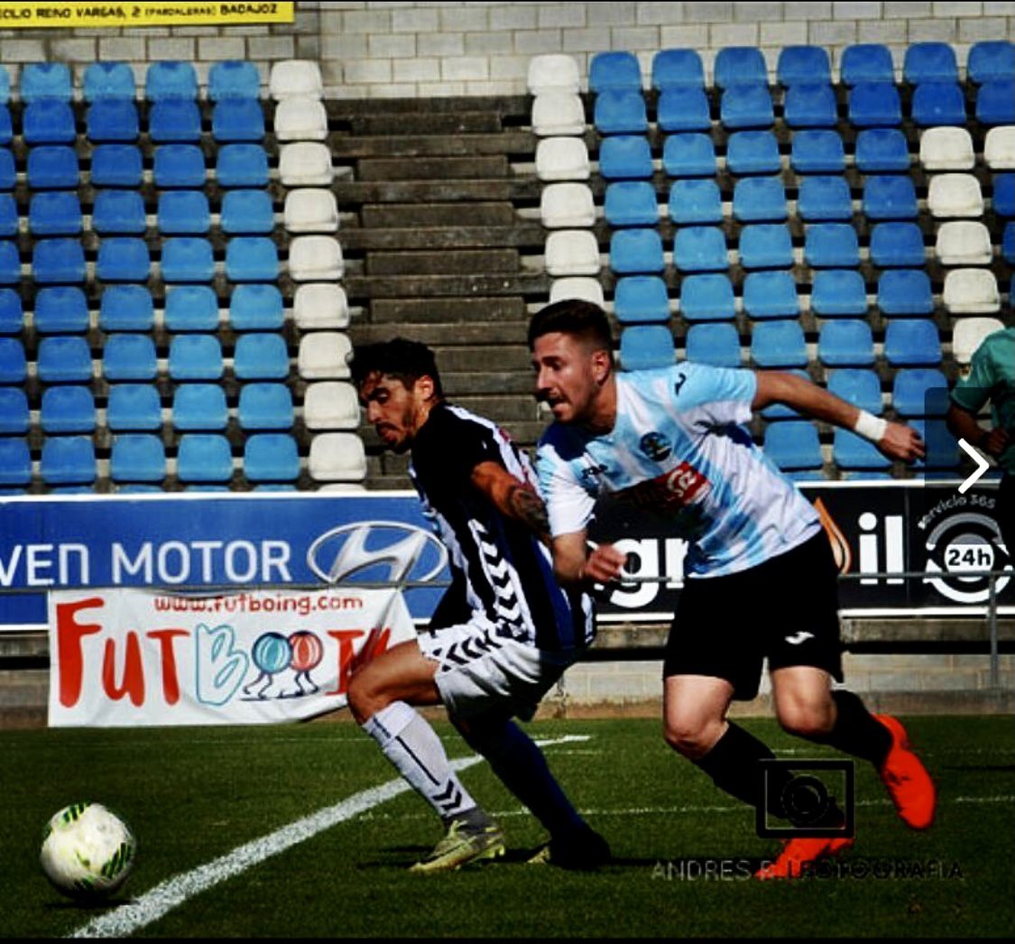 Mucha suerte esta tarde a mis amigos del <a href="/CDCORIA/">Club Deportivo Coria</a> y <a href="/cddiocesano/">CD Diocesano</a>