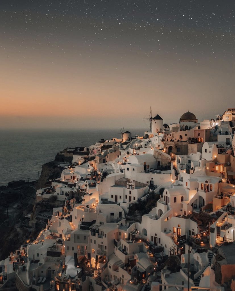 earthcurated's tweet photo. Santorini, Greece https://t.co/4CqCteIo3Q