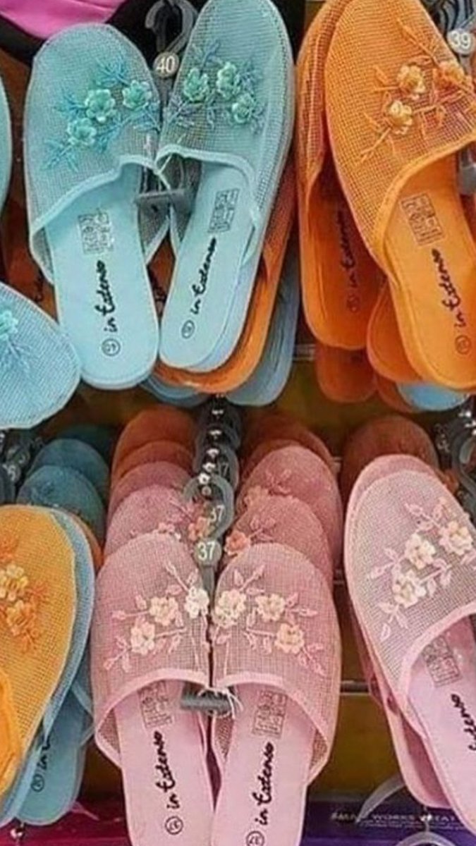 ChaimaOrt's tweet image. Un souvenir vraiment😭😭😂