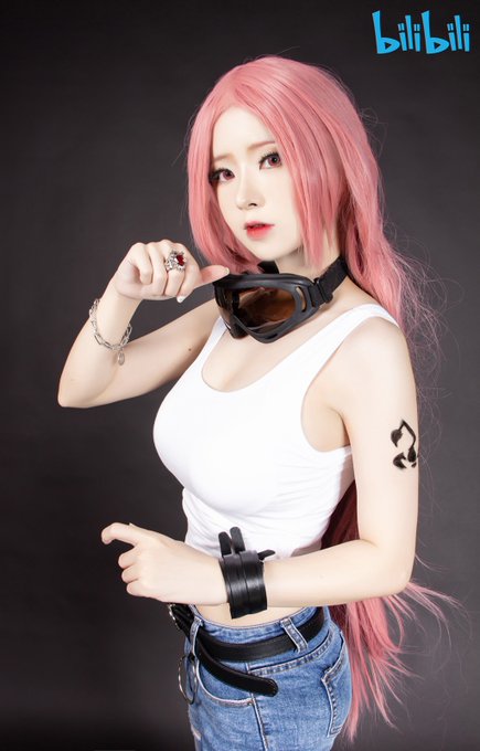 Twitterのコスプレ画像3