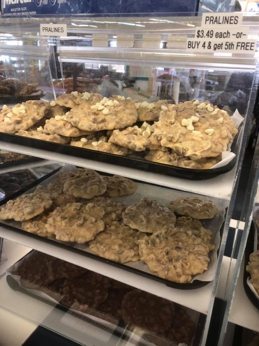ExxonSmiths's tweet photo. #Smith’s is the #most fun #stop on #I95 #Exit 98 in SC! #Open 24 hours! Next door to Starbucks! #SUPERSTORE  World Famous #FUDGE and #PRALINES! We #Ship #Anywhere #Call and place your #order! 1.800.439.1485 Open 24/7 #SanteeSC #Fireworks #Cider #Souvenirs https://t.co/pTfKmJM7hK