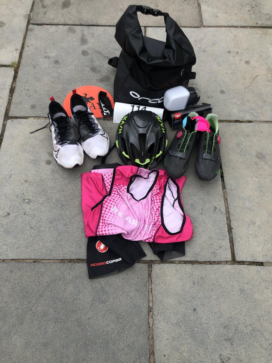 avantbrown's tweet photo. It’s been a while and it should have been a relay... but the usual plan - go like the clappers &amp; cling on. #Clippers #Claxons #Clingon #Cotswolds #Triathlon #hip https://t.co/dBRixc6ZMd