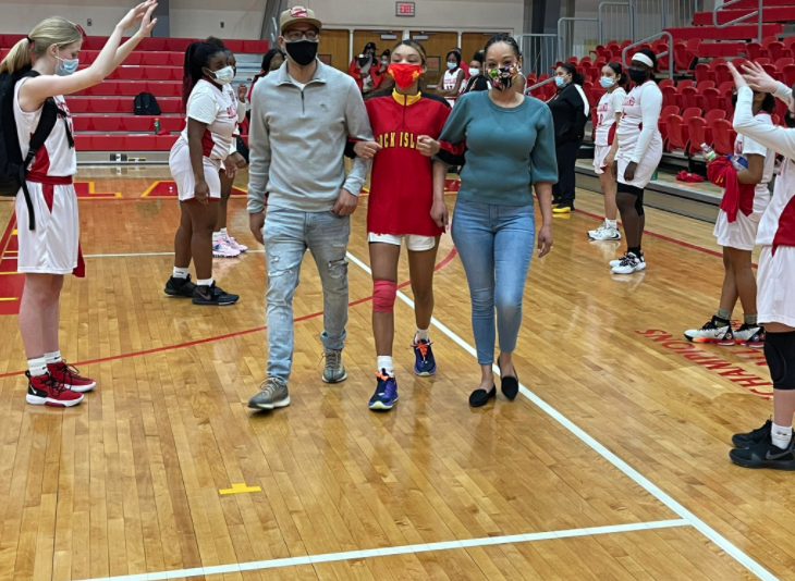 LadyRocks_Hoops's tweet photo. Happy Graduation Day to our 3 terrific seniors. @dleyah1 @jamyah_winter @Brooklynnnikol1.  Thanks for EVERYTHING you did and sacrificed for our program. We will miss you and you know we love you!!!!  #TW3 ALWAYS!!!!! https://t.co/wcWThwnx6j