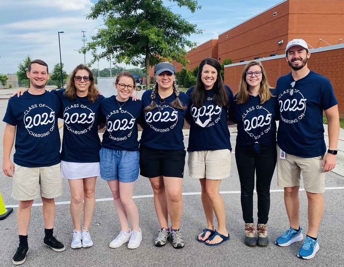 lmgevans's tweet photo. Team 8th Grade VA is ready to celebrate our amazing @AFMSChargers students at our Moving Up Ceremony this morning! #Classof2025 #peaceout8thgrade https://t.co/cUtW3W1n6a
