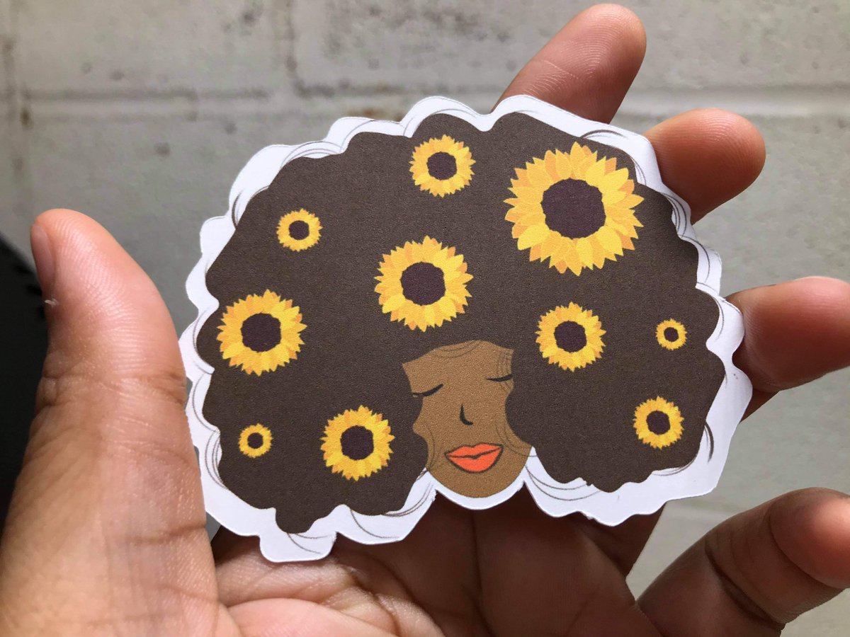 ChanelnotC0C0's tweet photo. Custom designed and hand made QR code business cards 🌻 https://t.co/Jzi5MMJFME