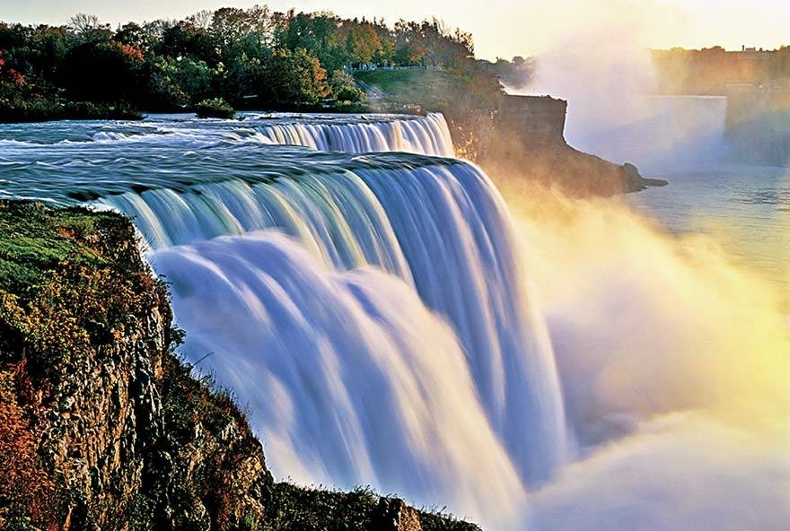 gettinlocal's tweet photo. Visit Niagara Falls State Park! Niagara Falls features thrilling attractions, interactive exhibits, miles of hiking trails, and delectable dining options in a family-friendly environment. It's an adventure-packed experience! https://t.co/SwbT78b6NL
