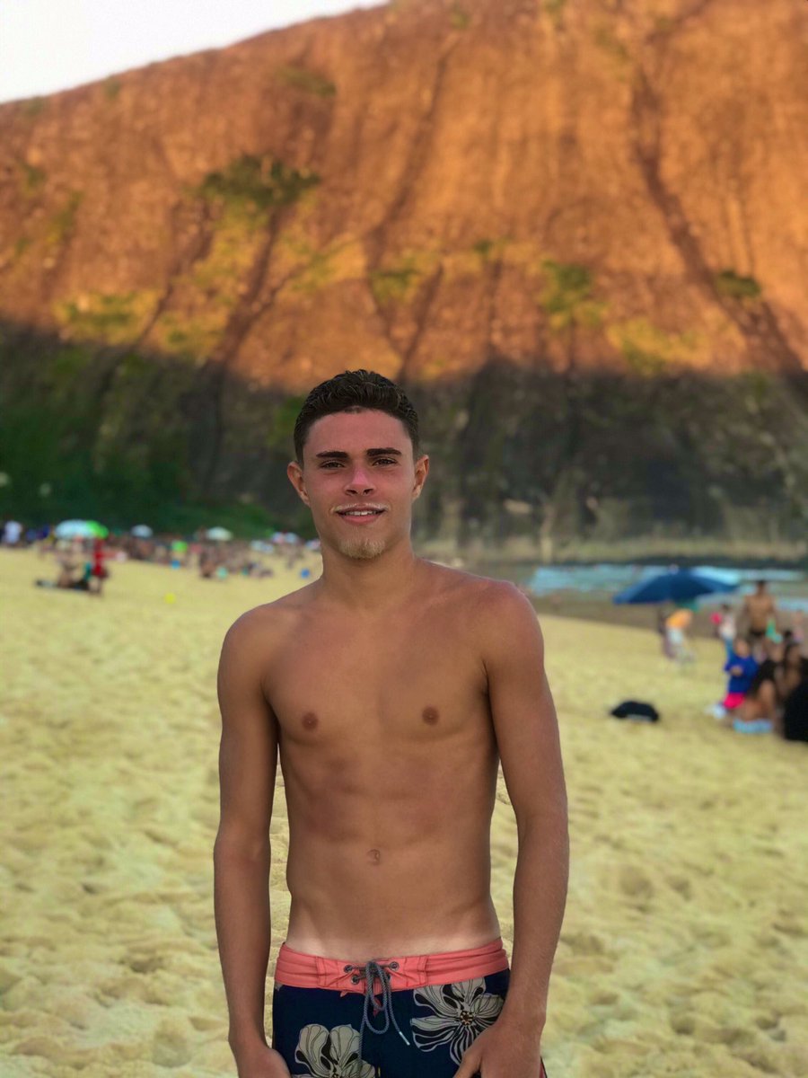 DFiandrini10's tweet photo. Ache o erro 😅🤯 https://t.co/w1CpMazpY6