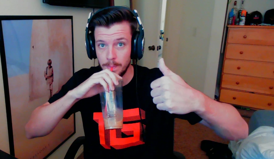 sbergyy's tweet photo. yo @summit1g shirt fits great brotha man
thanks for the late night shifts and all that you do #friendlyman https://t.co/taiDW8O09y