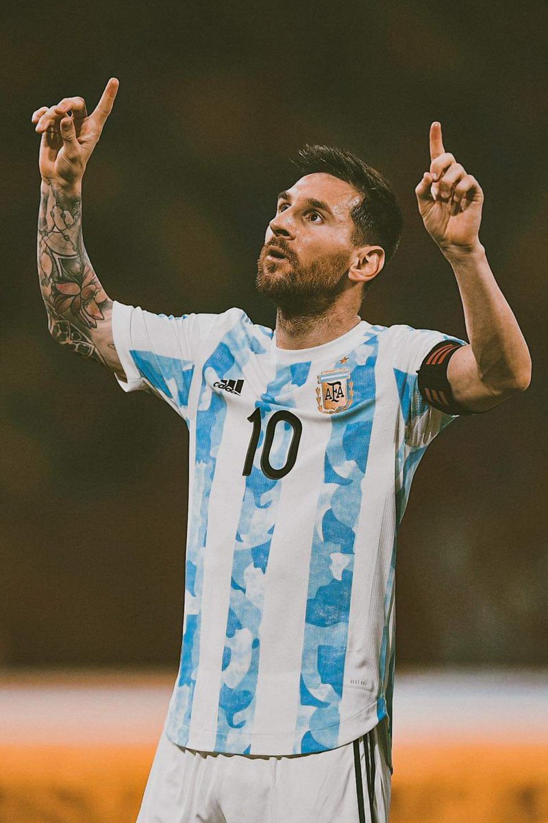 BarcaWorldwide's tweet image. 🗣️ Gary Lineker: “De Bruyne is great but Messi is the best passer of a football in the world.”