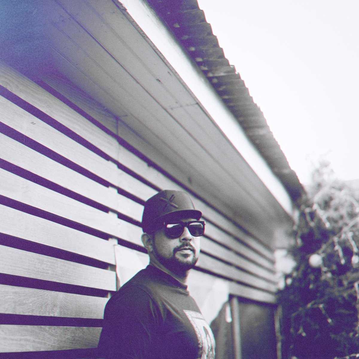 Just a hat n sunglasses type of day u feel me?!