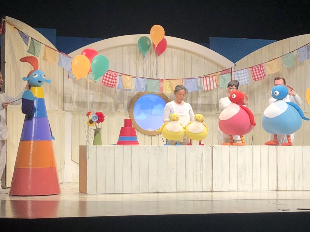 Unexpectedly emotional getting back to live theatre today, especially seeing how much fun Mini Cooper had. Props to the amazing performers giving it all for the kids <a href="/Twirlywoos/">Twirlywoos</a> @hertfordtheatre