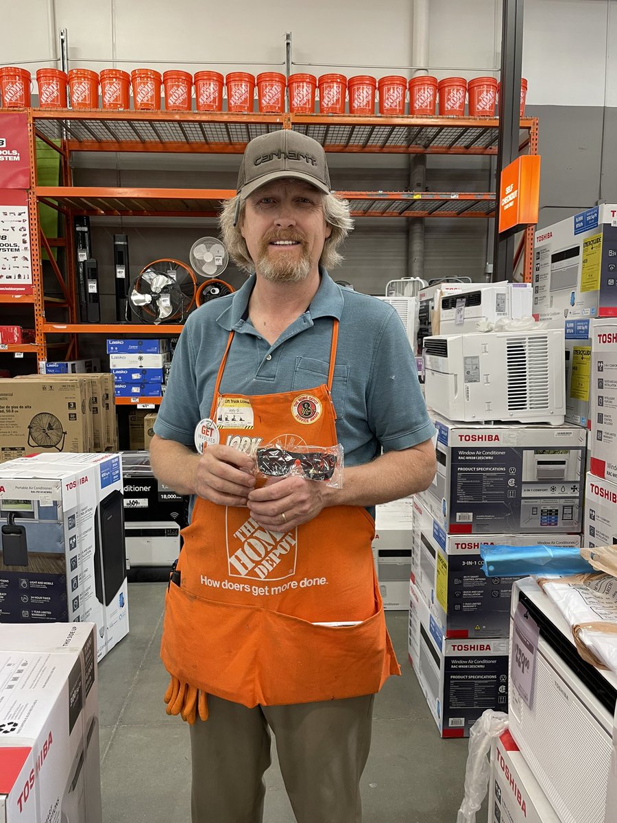 superior_water's tweet photo. Just from 4410 had a tankless water heater lead that sold 🥳 awesome job &amp; thank you for your support 🥳 @robbie_bowen #tankless #waterheater #westjordan #utah https://t.co/0T0wA7vTHs