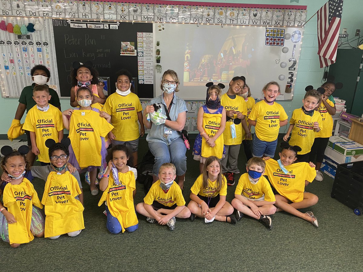 Celebrating winning the Pet Supermarket award for having a pet as a school counselor helper!#SpiritBelieves