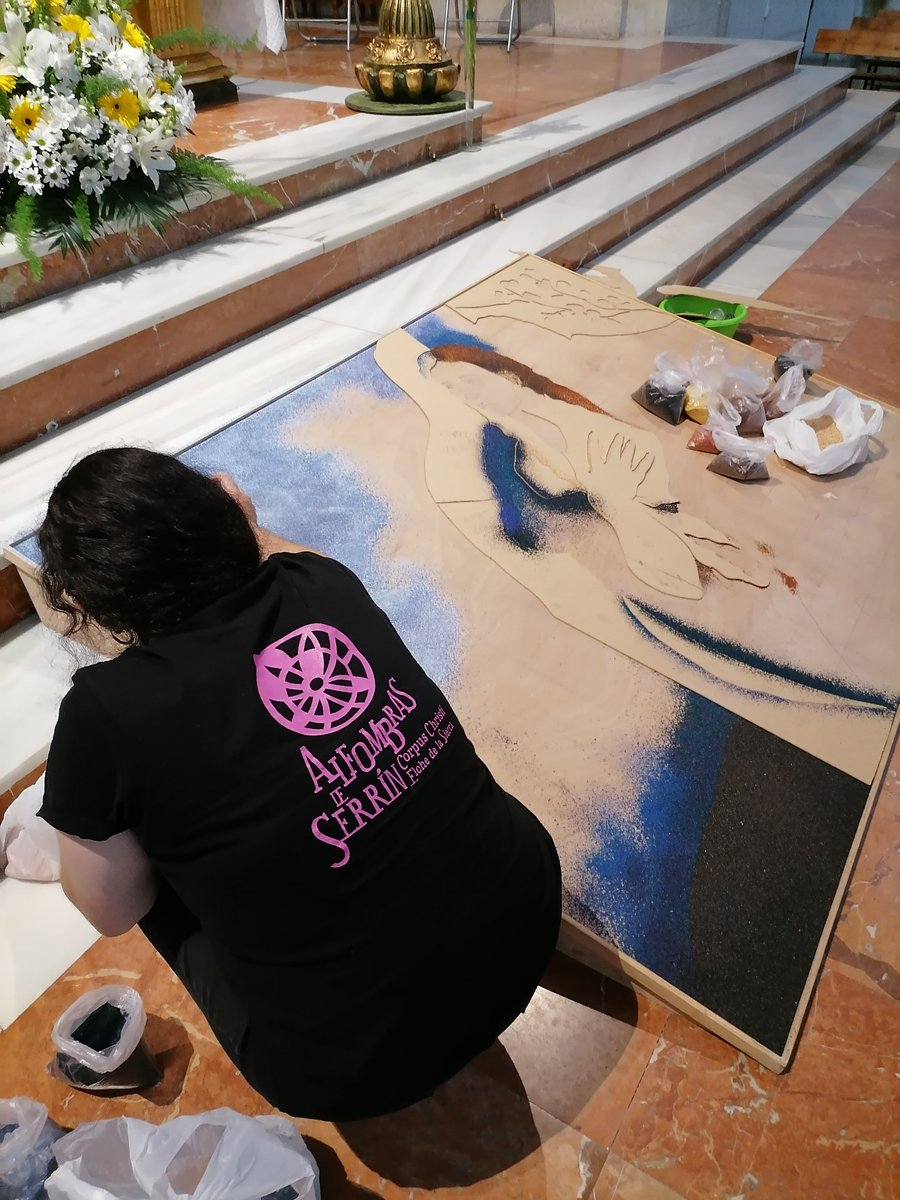 AlfombrasSerrin's tweet photo. En proceso 🖌📐 #alfombrasdeserrin #serrin #Corpus2021 #CorpusChristi #elchedelasierra https://t.co/Z0QJDEECbg https://t.co/nQwpRYzAJk
