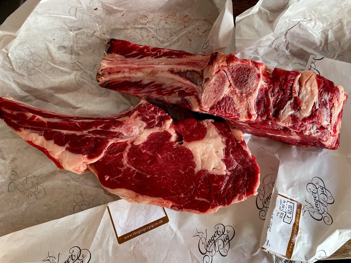 Ugne_Bakes's tweet photo. Itโs all the good stuff ๐คฉ๐คค๐
Time to put these 60days matured #primerib babies from @GingerPigLtd on the #bbq ๐ฅ
#saturdayvibes #cooking #summervibes #weekendvibes #propper #meat #redmeat #qualitysteak #ugnebakes #foodie #food #tastyfood @Saf_fitness https://t.co/GqHrGYi6Fa