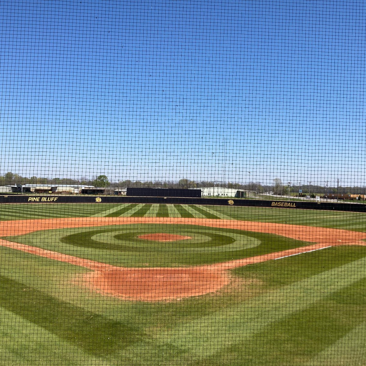 Carlos James tweet media