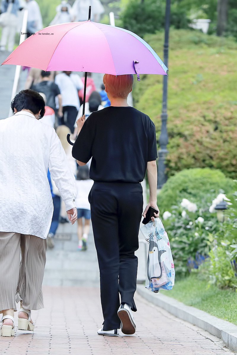time_to_ES's tweet photo. 190606 에버랜드 

#은상 #이은상 #LeeEunSang #LES https://t.co/qth59qs5Wb