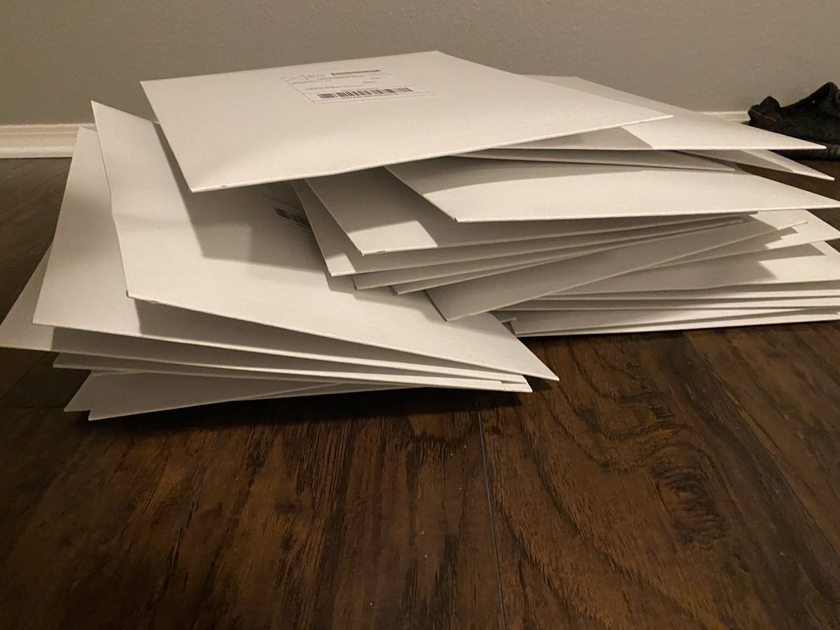 hello! tracked orders have been shipped ^^ tracking numbers were emailed yesterday! 

as for stamped, i’m still waiting on the stamps for it 😭😭, if it doesn’t come on monday then i’ll just go buy them at the PO and ship them out!