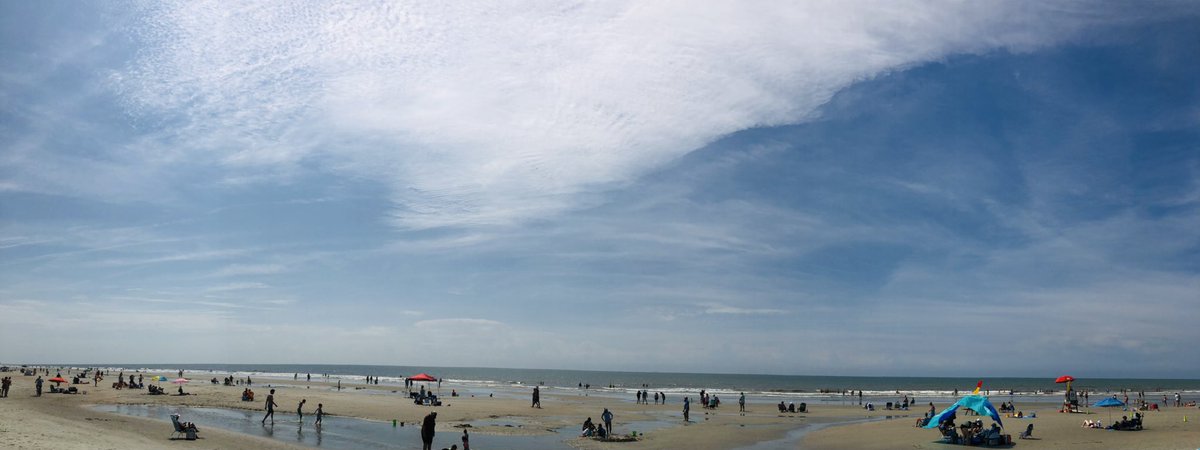 klaykoester's tweet photo. Beautiful day!!! #HomeTeam #ROAD2CHARLE2TON @CSUFB #GHEA #CDM #DMGM #SlingThatThingLife https://t.co/9uQt3JcJY8