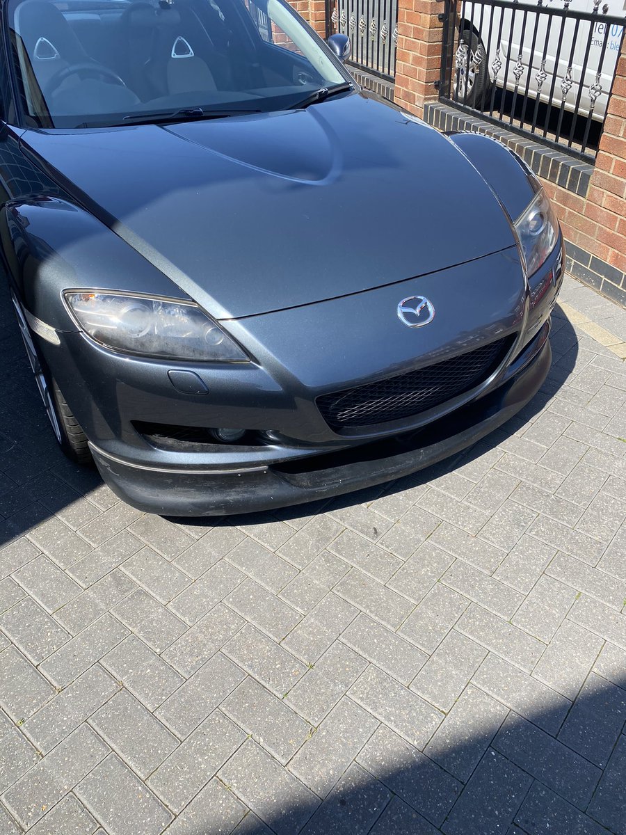 Vally46Gareth's tweet photo. The trout pout had to go, 3000 wet and dry on the headlights. Prefer the less is more look #mazda #RX8 #wankel #not2grand https://t.co/PaRWlxmKYw