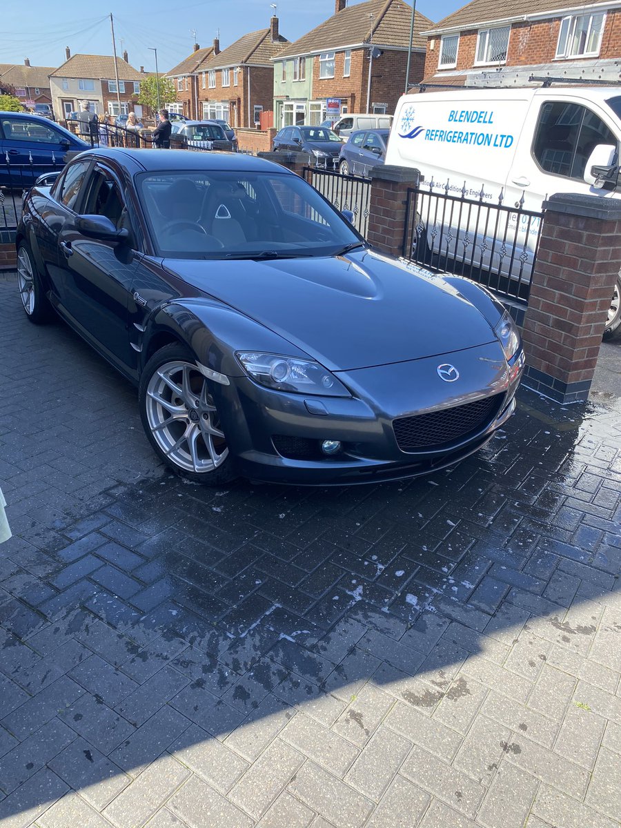 Vally46Gareth's tweet photo. The trout pout had to go, 3000 wet and dry on the headlights. Prefer the less is more look #mazda #RX8 #wankel #not2grand https://t.co/PaRWlxmKYw