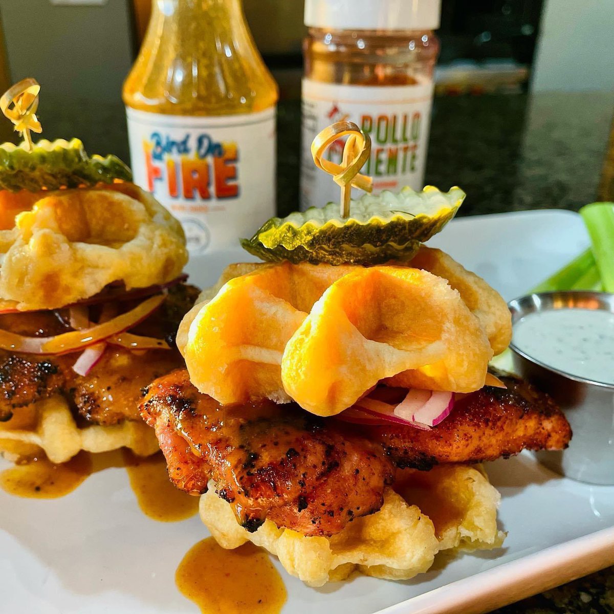 It's Party Thyme (@partythymecater) on Twitter photo <a href="/RothCheese/">Roth Cheese</a> buttermilk bleu #gentrysbbq #birdonfire topped with the best <a href="/GrillosPickles/">Grillo's Pickles</a> <a href="/RothCheese/">Roth Cheese</a> buttermilk bleu #gentrysbbq #birdonfire topped with the best <a href="/GrillosPickles/">Grillo's Pickles</a>