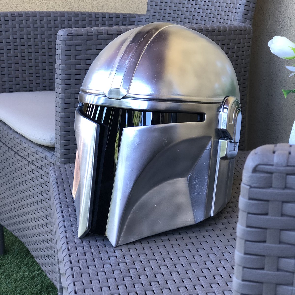 Finally finished that bloody bucket! 🤣 

Far from perfect but I wanted to get over it finally. 

Alclad gloss base and alclad polished aluminium. Looks very nice. From healthy distance even better. 🙈

This model was designed, PRINTED in the USA by <a href="/rpauza/">Rob Pauza</a> The man himself! 🙏🏻🙏🏻