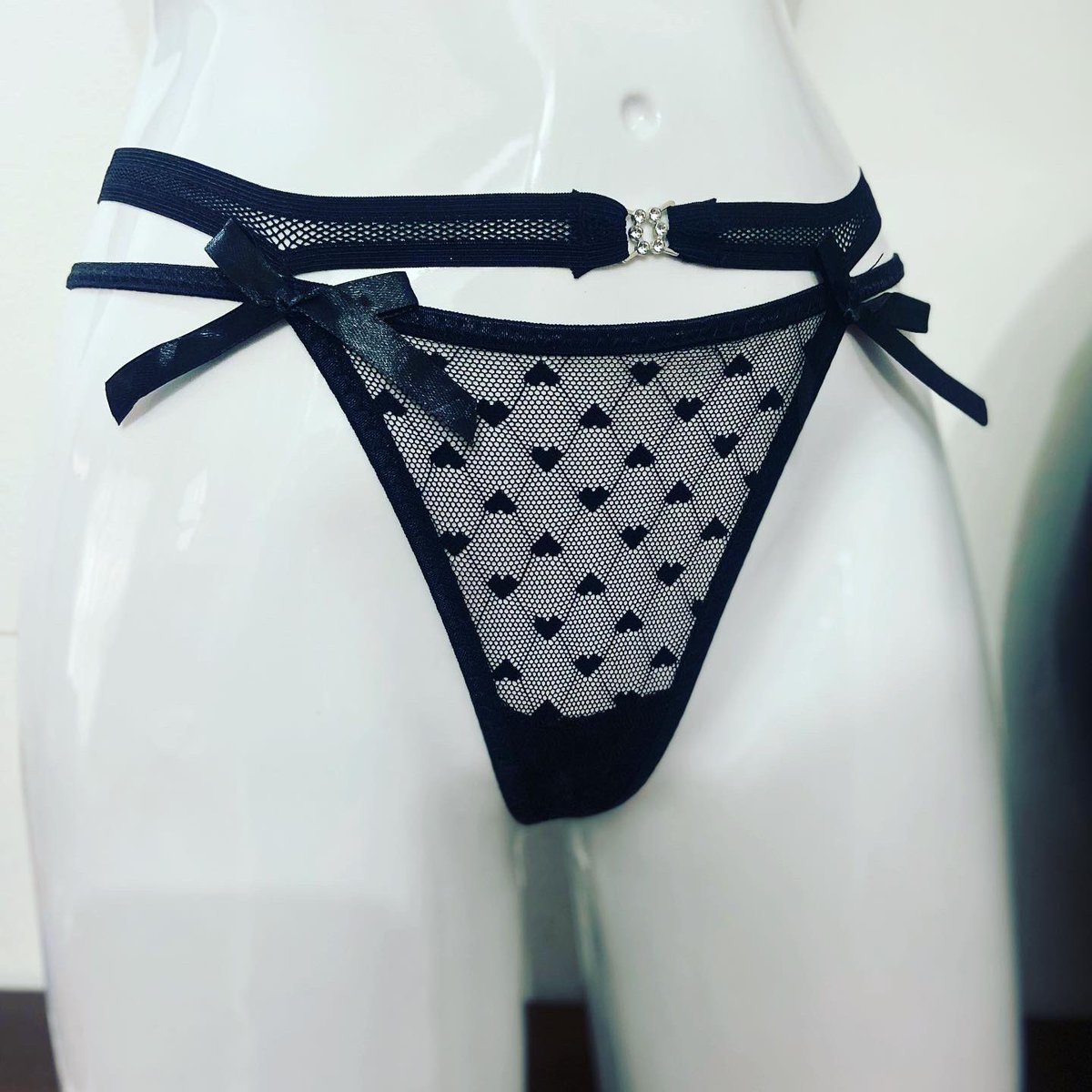 IRopaintima's tweet photo. Qué tal si hoy sorprendes a tu pareja con una sexy tanga 😈🍾🥂
Encuentra aquí las más eroticas y enciende la pasión 🔥

Unidad $7.000
X3 $18.000
X6 $30.000
X12 $56.000 https://t.co/KIFSDccZSt