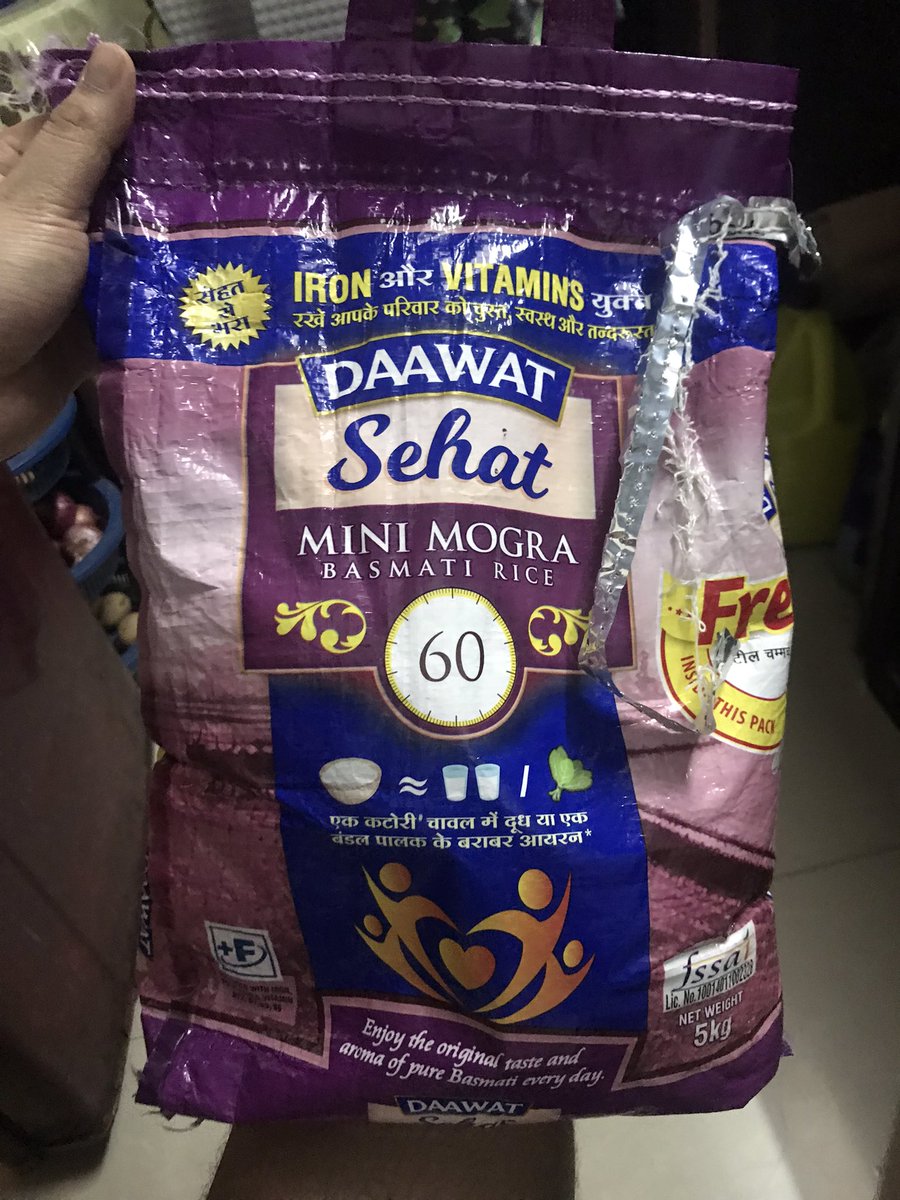 ayan94ghosh's tweet photo. @daawat_official @DaawatFinest few days back I ordered Basmati Mini Mogra from @amazonIN and it turned out to be this, just want to make sure that is it safe to be consumed?  Attaching a few pictures ! https://t.co/aH7yBvUccN