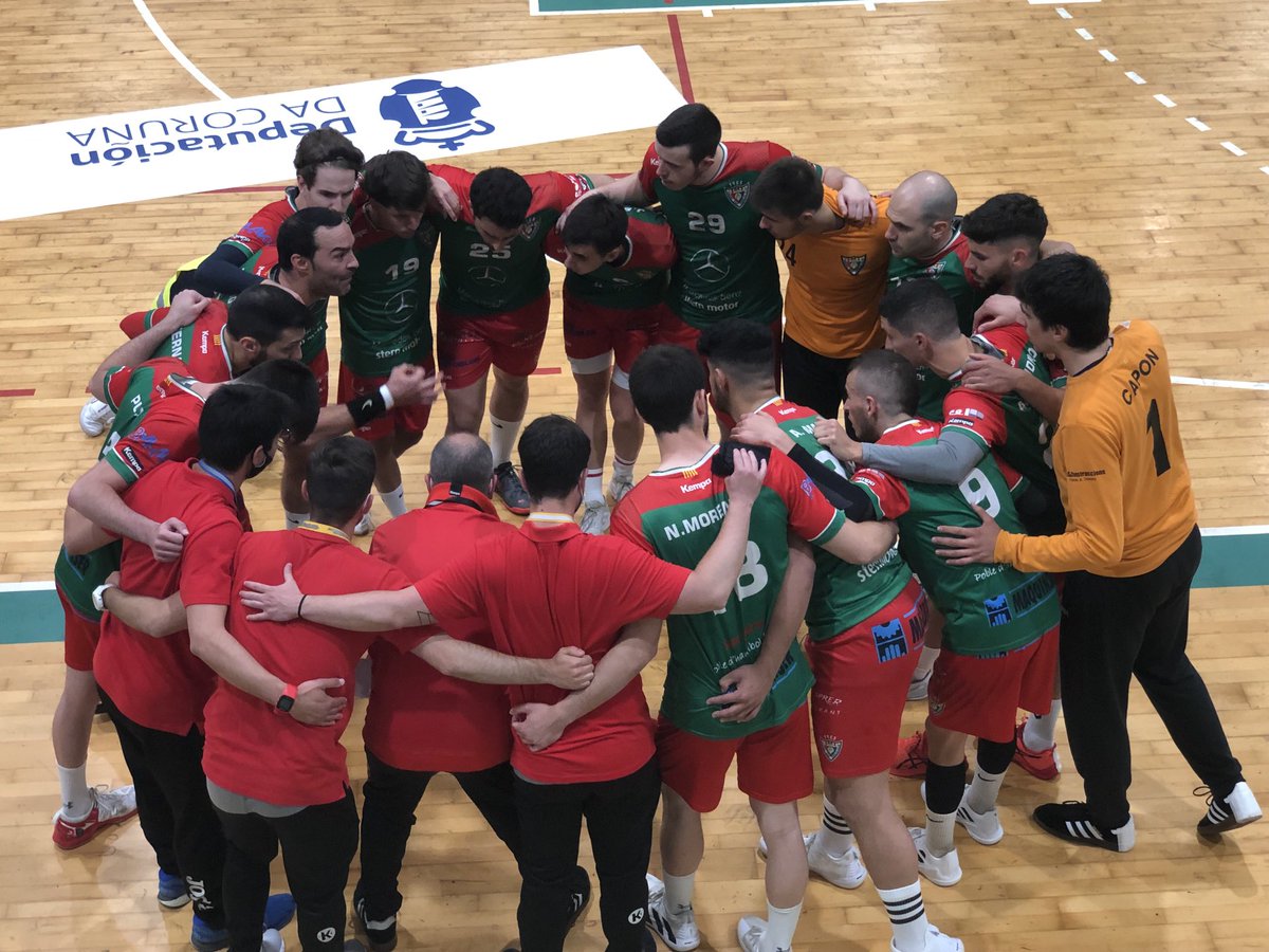 Totelu's tweet photo. Todo preparado para el segundo partido de la #faseascensDHPlataMasc en #carballo el ⁦@HSantQuirze⁩ dispuesto a conseguir su segunda victoria https://t.co/ZTgjdAXHIE